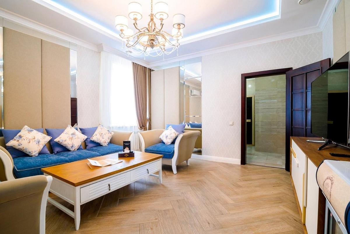 Vintage Boutique Hotel Astana Bagian luar foto