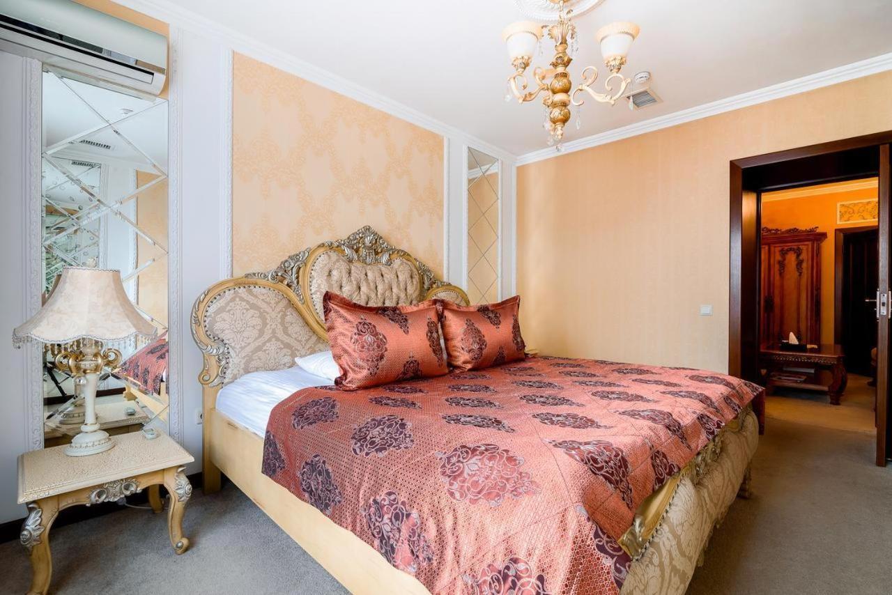 Vintage Boutique Hotel Astana Bagian luar foto
